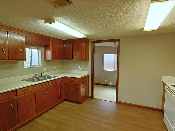 5th image of 6941 Camp Henderson Rd