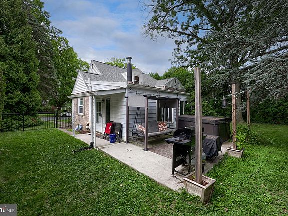 4th image of 3720 Elder Rd