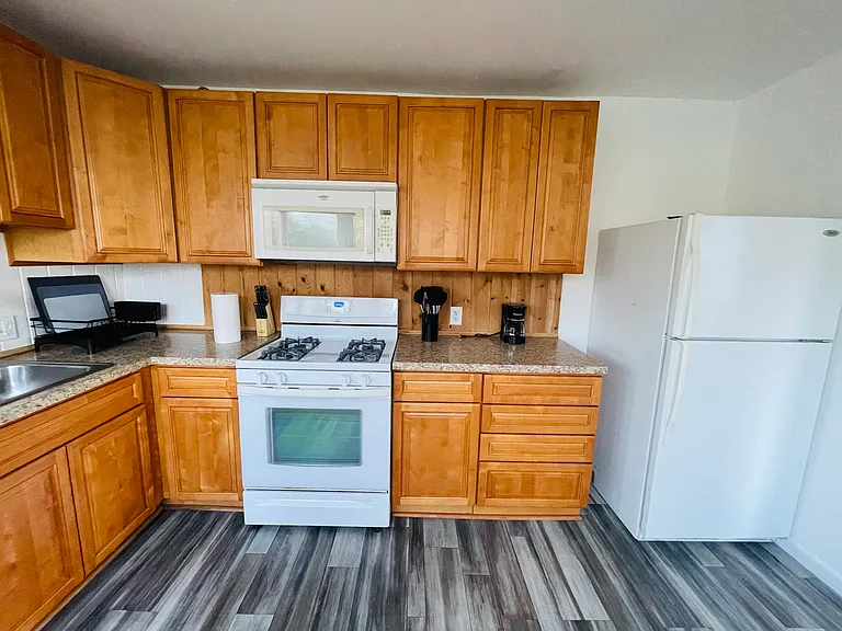 7845 Montgomery Ave #9 — Photo 14