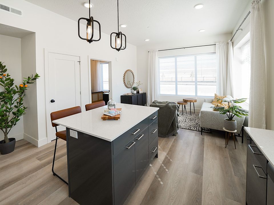 The Gallery - Kitchen Living Area