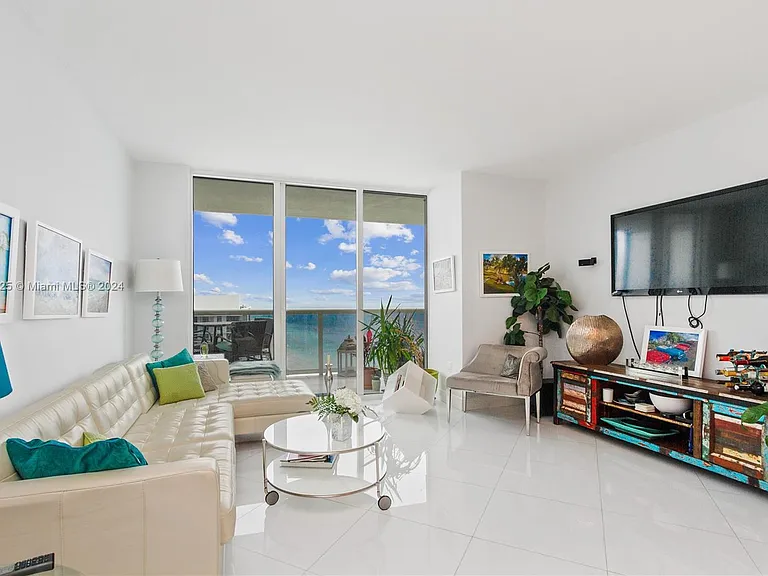 1830 S Ocean Dr #UP5010 — Photo 3