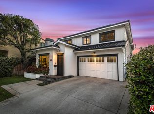4355 Clybourn Ave, North Hollywood, CA 91602