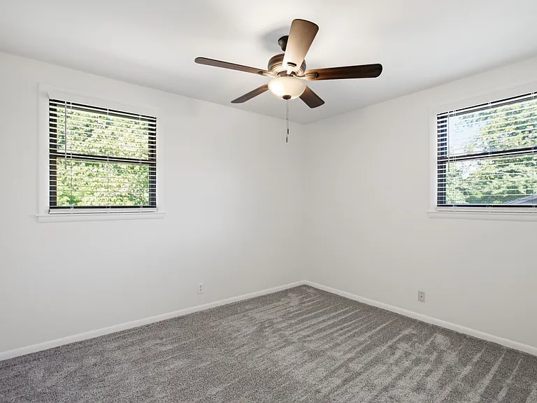 316 Lorna Dr #B — Photo 23
