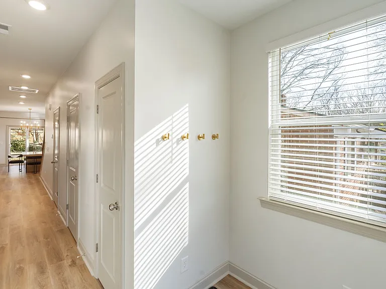 1318 Condon St — Photo 2