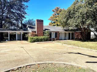 617 Schley St, Itta Bena, MS 38941