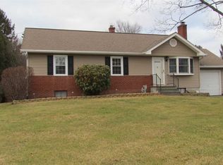 125 Macghee Rd, Poughkeepsie, NY 12603