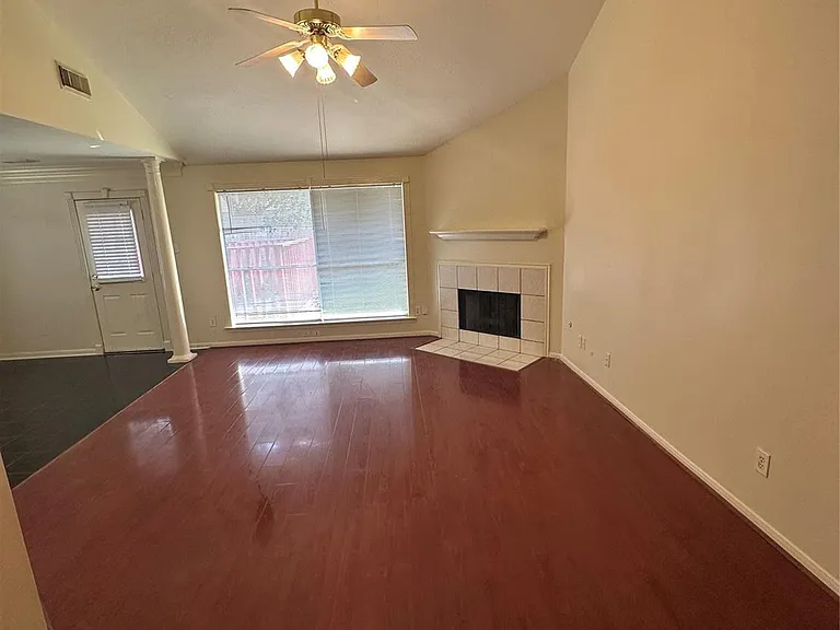 5418 Baslow Dr — Photo 4