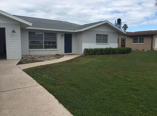 561 Glen Oak Rd, Venice, FL 34293