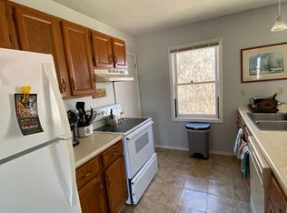 40 Valley Ridge Rd, South Burlington, VT 05403