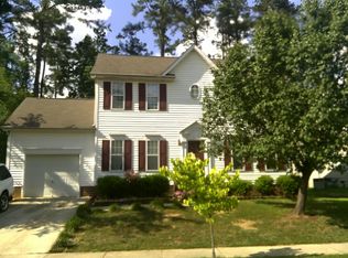 2905 Dandridge Dr, Raleigh, NC 27610