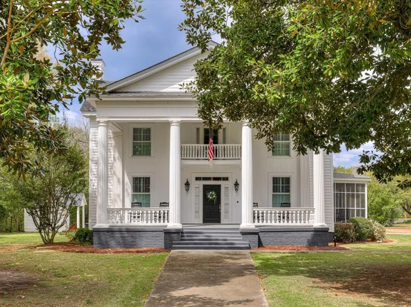 208 Calhoun St, Johnston, SC 29832