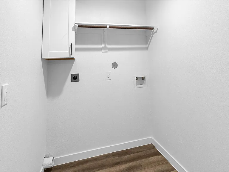 179 Mill St — Photo 14