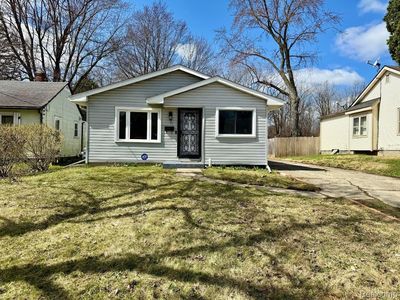 61 Court St, Pontiac, MI, 48342