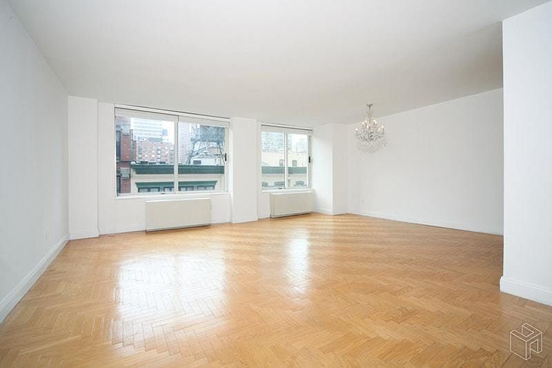 1st image of 170 E 87th St APT W7b