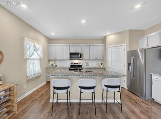 5506 145th St, Urbandale, IA 50323