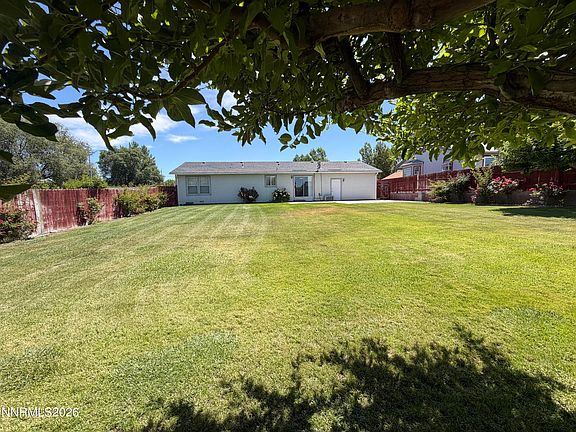 3rd image of 21 Twyila Ct