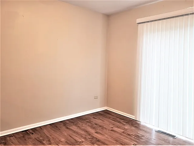3818 Hennepin Dr — Photo 4
