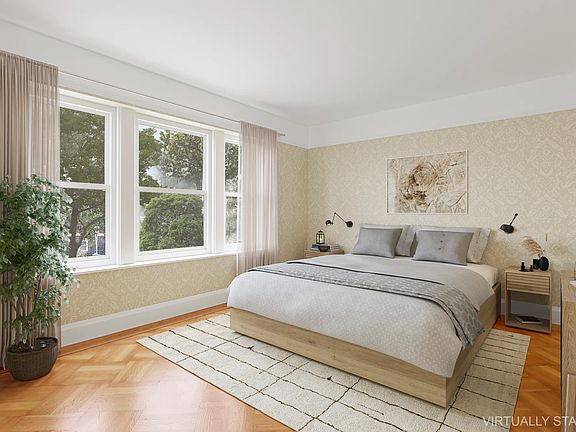 5th image of 3705 Foster Ave