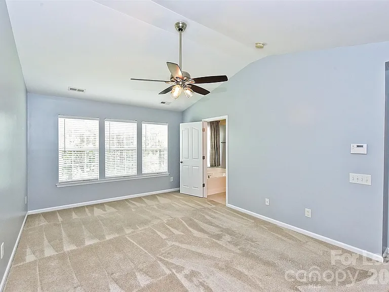 9824 Carson Whitley Ave — Photo 10