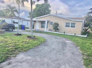 6951 SW 10th Ct, Hollywood, FL 33023