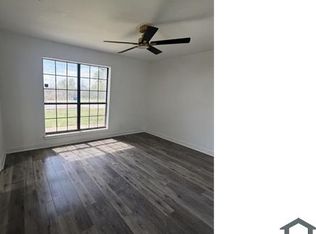 5901 Lake Hubbard Pkwy, Garland, TX 75043