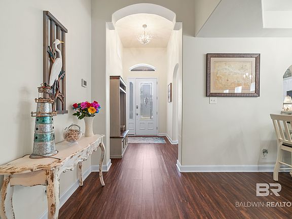 4th image of 25211 Windward Pl