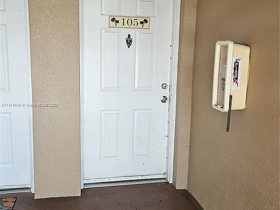 2nd image of 815 W Boynton Beach Blvd APT 14105