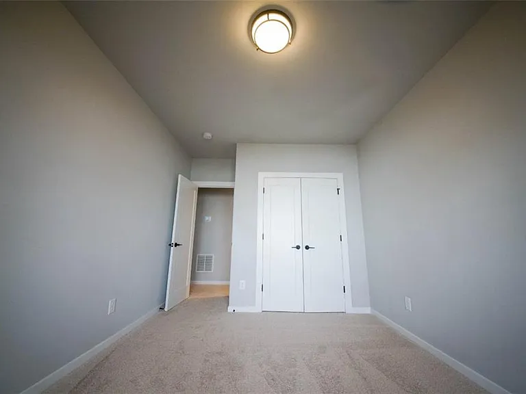 1740 Bolton Rd NW — Photo 21