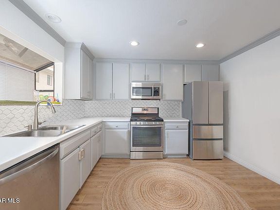 3rd image of 26009 Alizia Canyon Dr Unit A