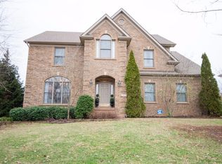 2177 Roswell Dr, Lexington, KY 40513