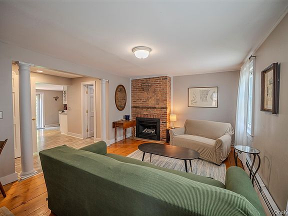3rd image of 13 Kemble Avenue