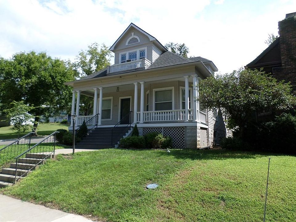 1st image of 526 N 4th St