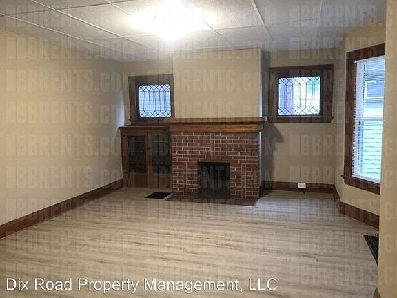 3rd image of 2307 Central Ave #A