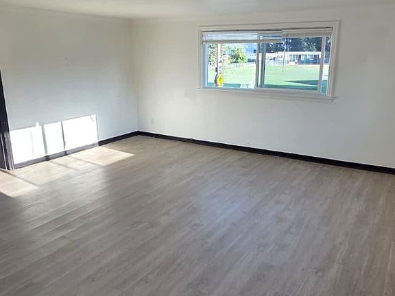 5th image of 448 W Main St #1