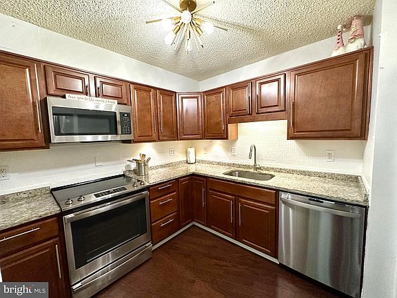 3rd image of 5904 Mount Eagle Dr APT 1611