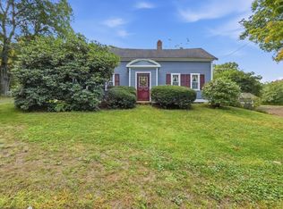 70 Old Princeton Rd, Hubbardston, MA 01452
