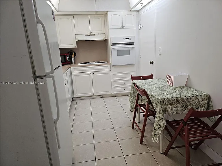 4001 S Ocean Dr #7F — Photo 3