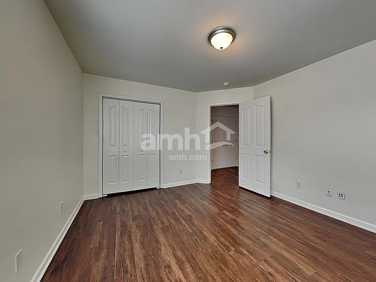 2526 Ingleside Dr — Photo 19