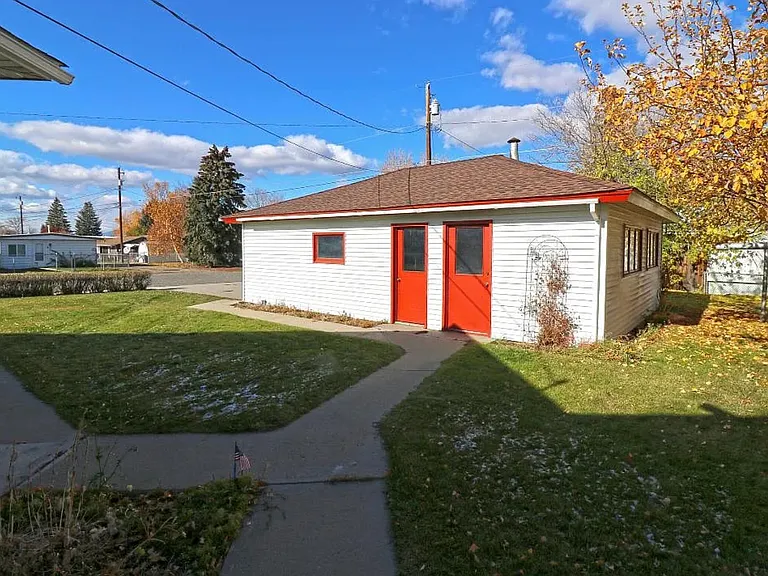 602 E King St #1 — Photo 3