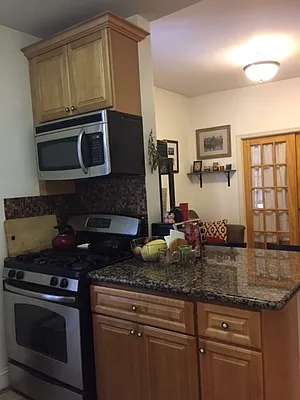 Rented by Fay Kong, LREB | media 25