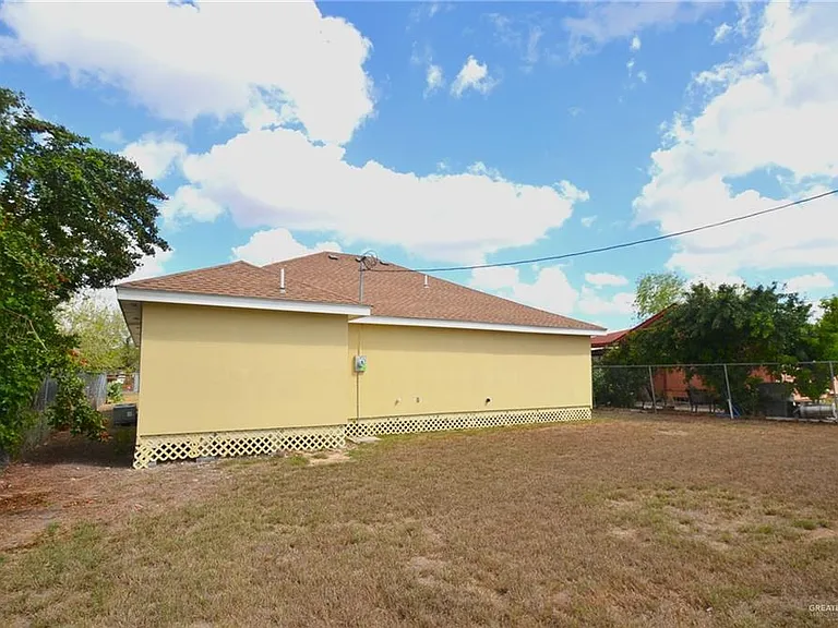 2513 Walker Rd — Photo 15