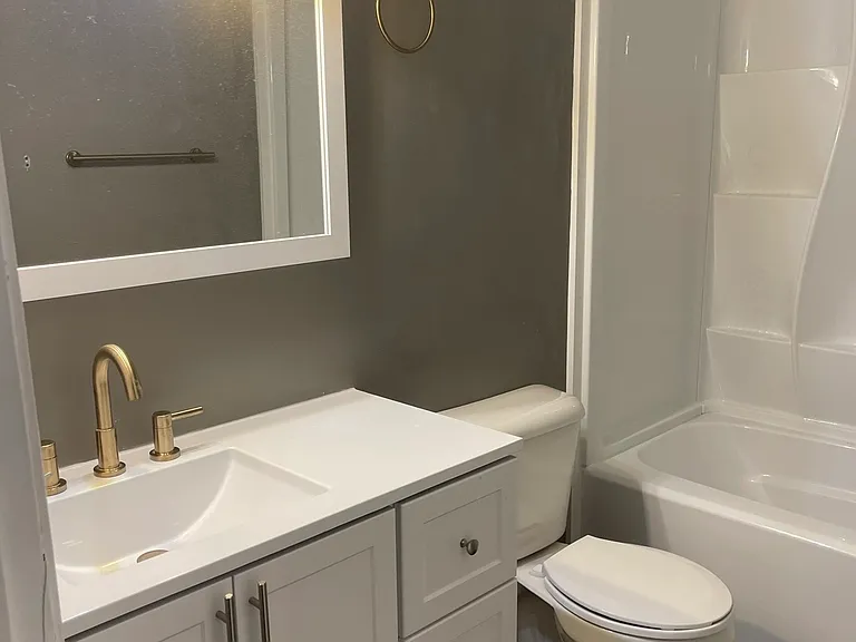 4667 Briarwood Dr — Photo 2