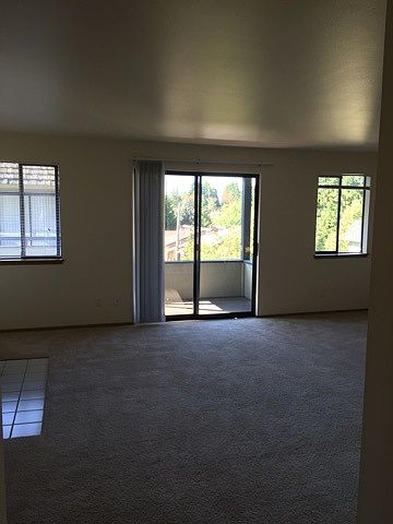 1st image of 10701 Meridian Ave N #303B