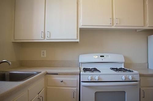 1st image of 216 Grand Blvd