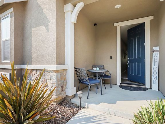 3rd image of 853 McCauley Way