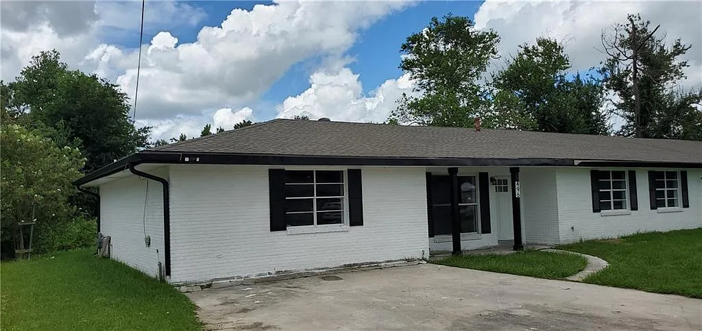 4 bed, 1630 sqft, $1,650 — Photo 2