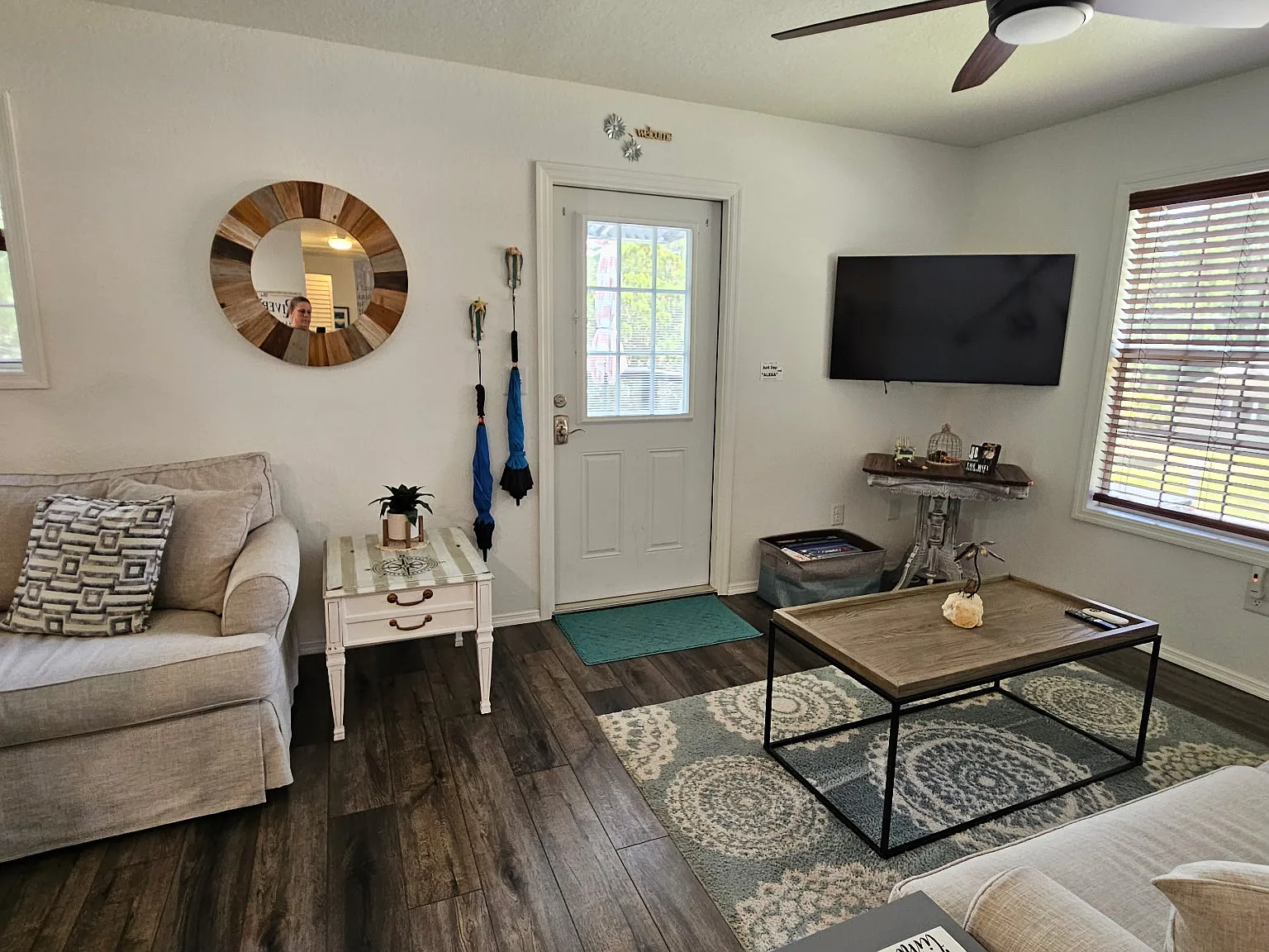 3 bed, 2.5 bath, 912 sqft, $3,500 — Photo 4