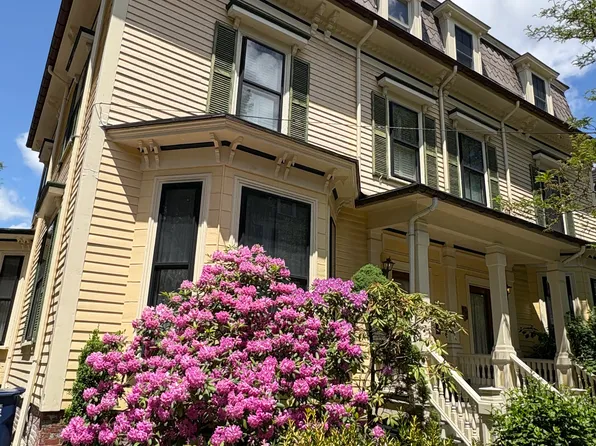 31 Bigelow St, Cambridge, MA 02139