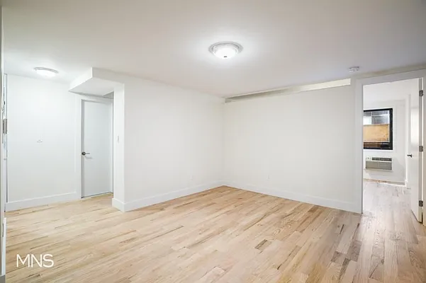 Rented by MNS Marketing | media 23