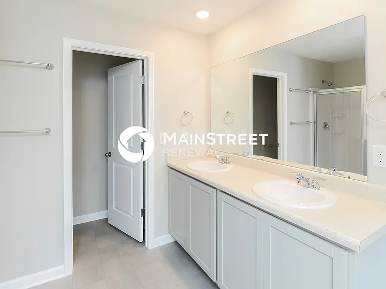 Main Bathroom